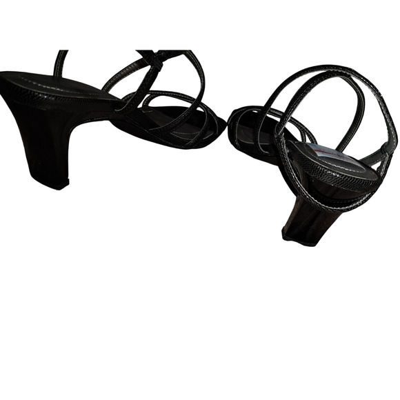 Bandolino Black Strappy Sandals - Picture 3 of 6